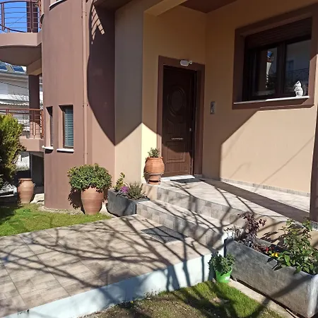 Roumvini'S Apartment Ioannina Exterior photo