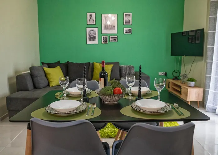 Roumvini\'S Apartment